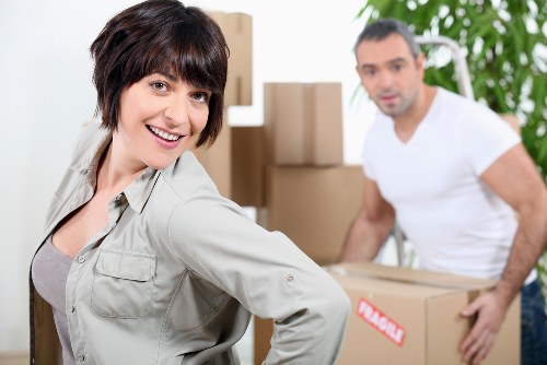 Mobile self storage used for home renovation and decluttering in Somerstown